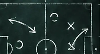 Taktiktavla med spelplan och pilar – matchbild inför Måltipset